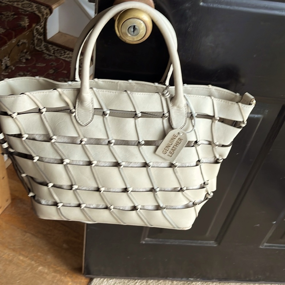 NWT~ Genuine Leather Diagonal Pattern, Basket Weave Shoulder bag from India